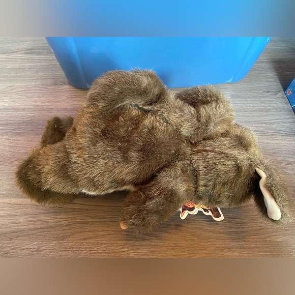 Anne Gettes Adorable Brown and Cream Squirrel - Picture 2 of 4